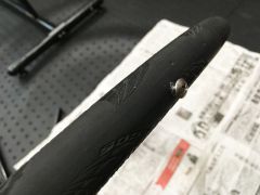 タッピングネジをぐりぐりとねじ込む!