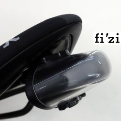 FIZIKリアライトがモデルチェンジし充電式になりました