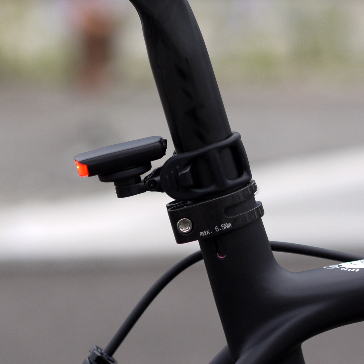 超小型のスタイリッシュなフロント/リアライト – CYCLECUBE
