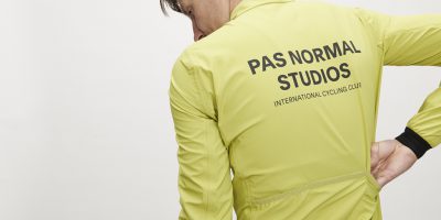 ジャージの上に防水・防風素材のShield Jacket&Gilet ジャージの上に防水・防風素材のShield Jacket&Gilet