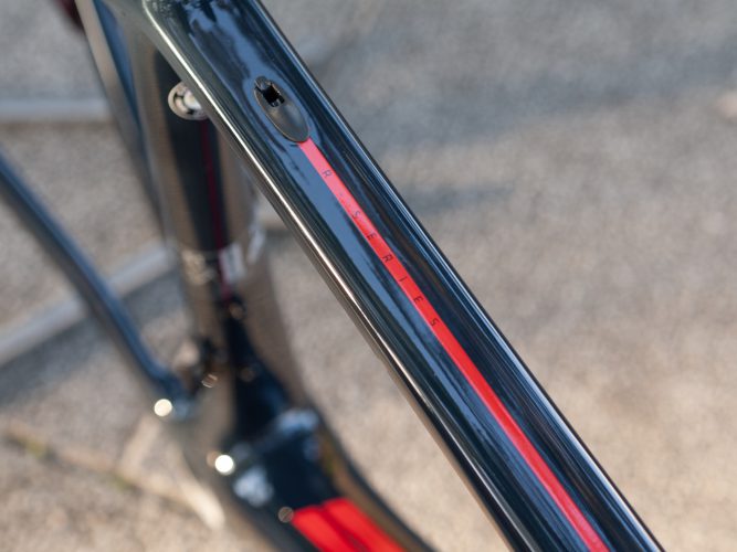 CERVELO R3が1本限りで特価です