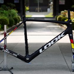 店頭在庫のLOOK785HUEZ RS Ｍサイズにシートポストプレゼント！(売り切れました)