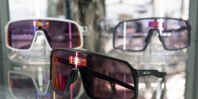 OAKLEYの新作サングラス、SUTRO OAKLEYの新作サングラス、SUTRO