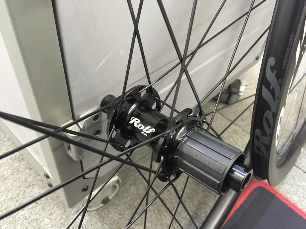 ROLFPRIMAディスクブレーキ用カーボンホイール – CYCLECUBE