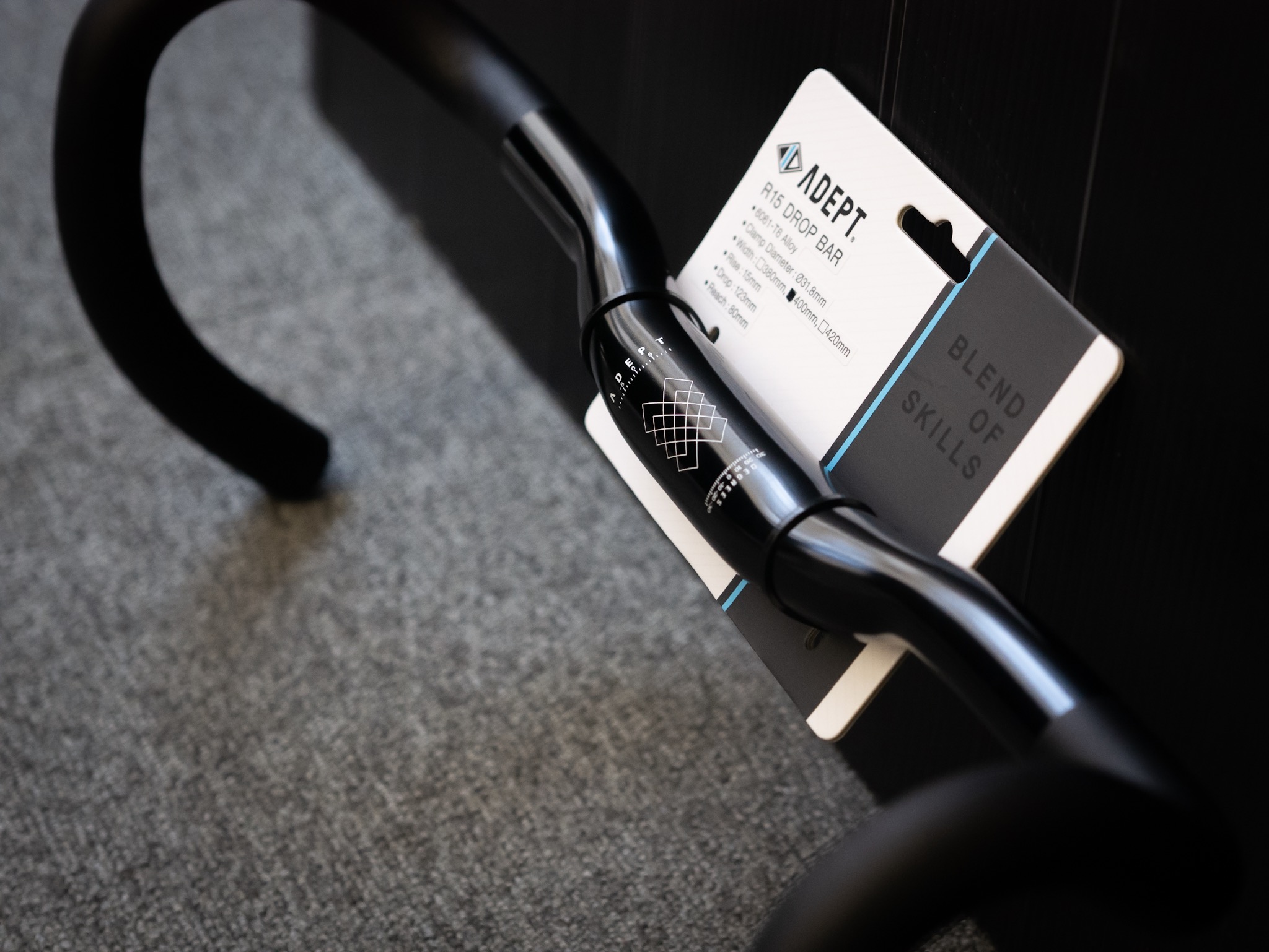 アップライトポジションが取れるドロップハンドル – CYCLECUBE