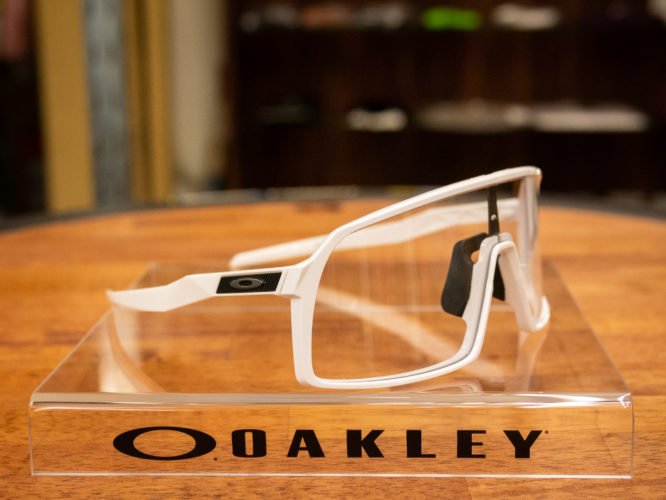 OAKLEY SUTRO クリアレンズモデル