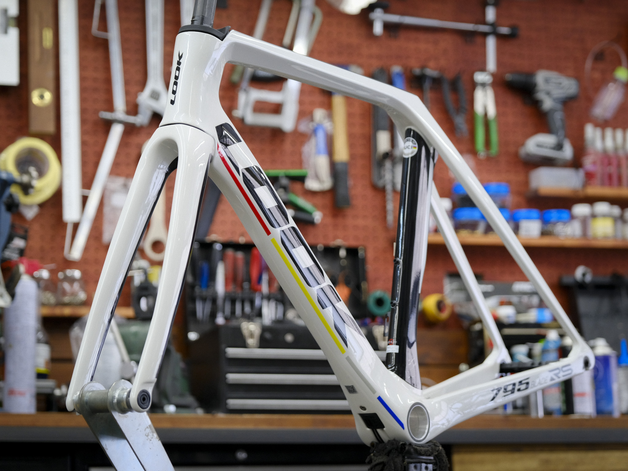 平坦はもとより登りもこなすバイク、LOOK 795 BLADE RS – CYCLECUBE