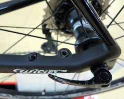 フラットマウント台座も装備