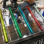 左からミラーイエロー、ミラーグリーン、ミラーブルー、ミラーレッド、ミラーシルバー