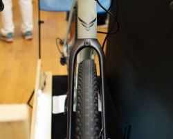 650b×47Cタイヤを履いても余裕のクリアランス