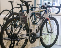 プロチームホワイトグロッシー