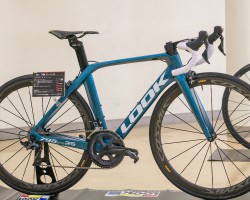 メタリックブルーグロッシー